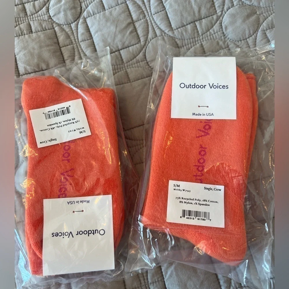 Outdoor Voices Comfort Sock Clementine size S/M NWT